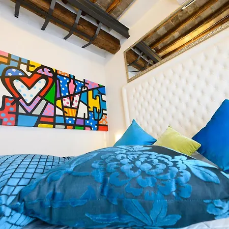 Domus Spagna Frattina Guest house Rome