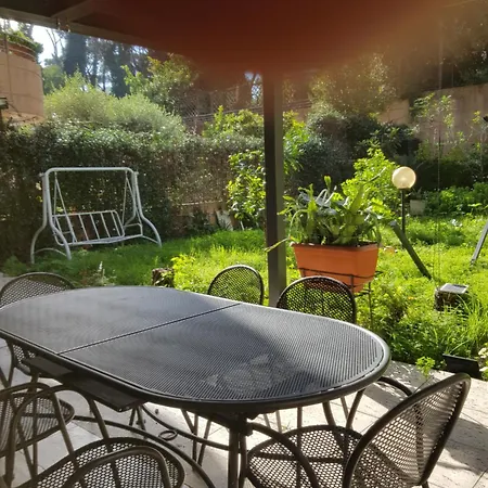 Apartment Eur Charme Apt&garden