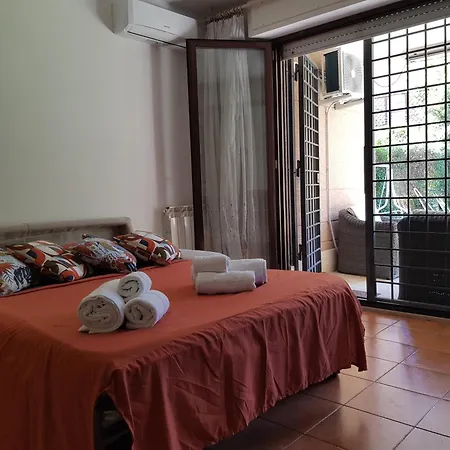 Eur Charme Apt&garden Apartment *