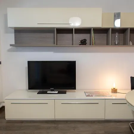 Domus Collazia - San Giovanni Apartment Rome