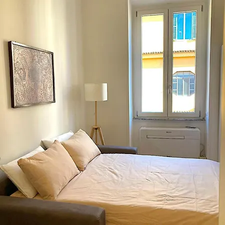 Domus Adriana Ada - Adiacente Metro A Apartamento *