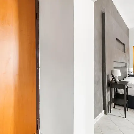 Apartment San Lorenzo Moderna Rome