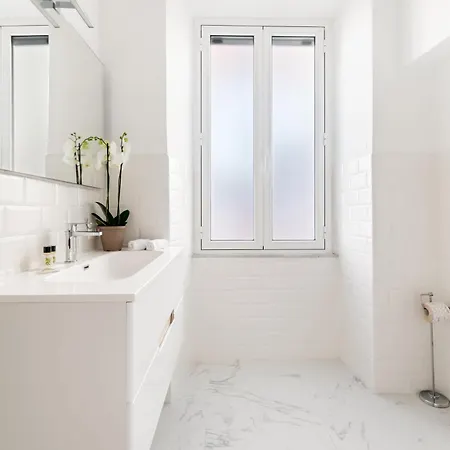 San Lorenzo Moderna Apartment Rome