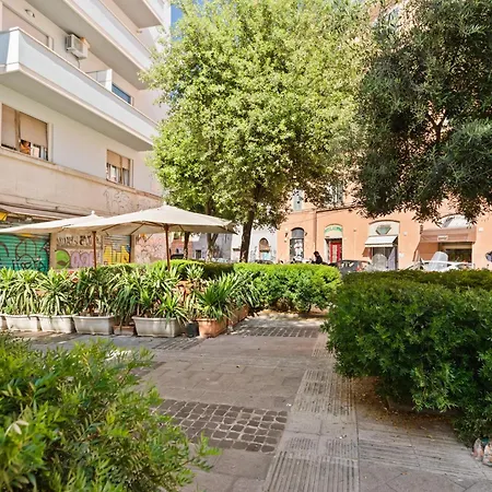 Apartment San Lorenzo Moderna Rome