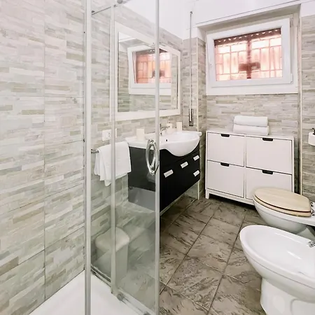Homestay Moderno E Luminoso Monolocale Con Terrazza Privata