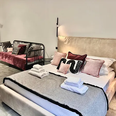 Xcross Garbatella Guest house *