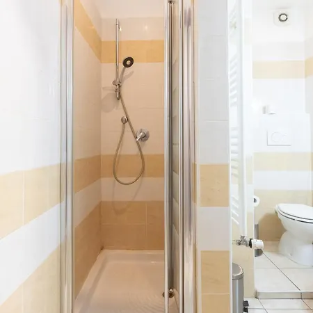 Guest house Alpino 76 *