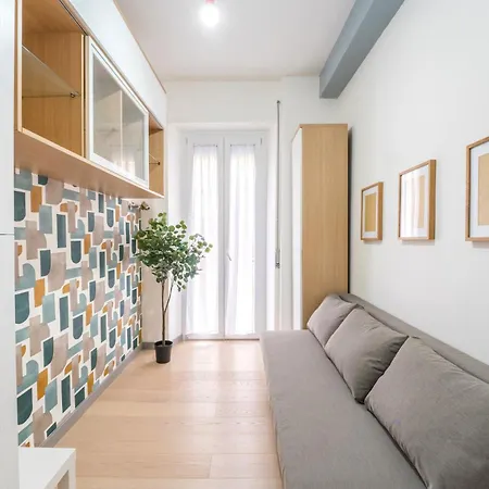 Apartment Silver Dream Cornelia, Elegant With Car Park