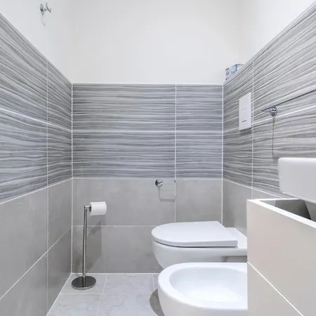 Silver Dream Cornelia, Elegant With Car Park Apartment