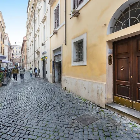 Apartment Secret Terrace By In Rome