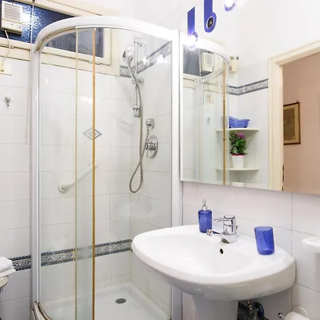 Casa Nella, With 2 Bedrooms, Apartment *