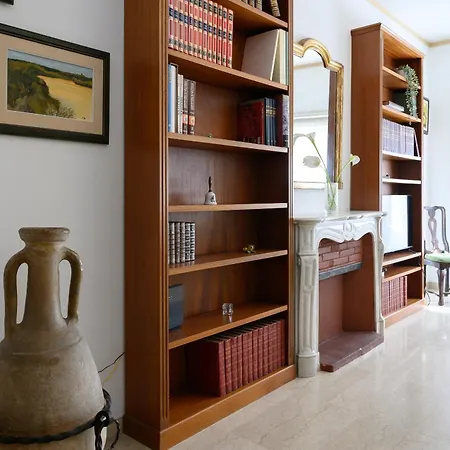 Casa Nella, With 2 Bedrooms, Apartment Rome