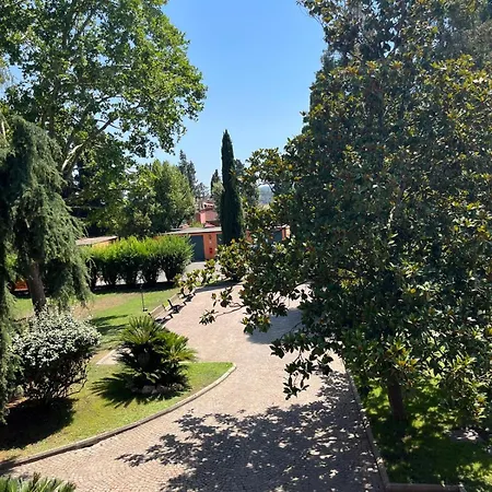 Hero's Garden Relais Lejlighedshotel