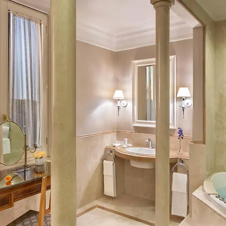 Marriott Grand Flora 4*