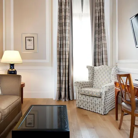Marriott Grand Flora מלון 4*