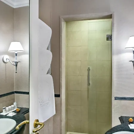 Marriott Grand Flora מלון רומא
