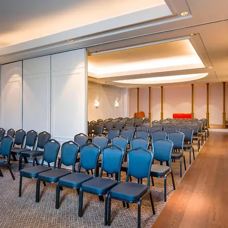 Marriott Grand Flora מלון רומא