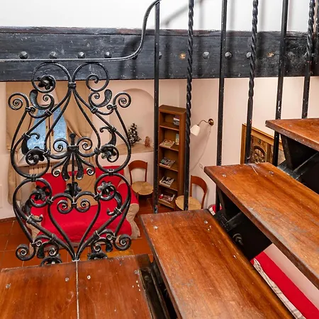 Casa Trasteverina * Rome