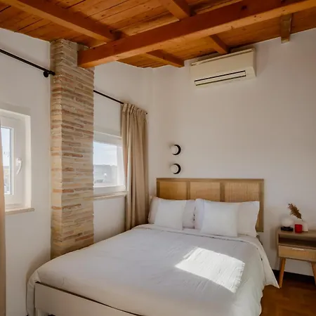Colosseo Flats And Penthouse Apartment *