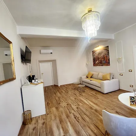 Affittacamere Golden Palace Luxury *