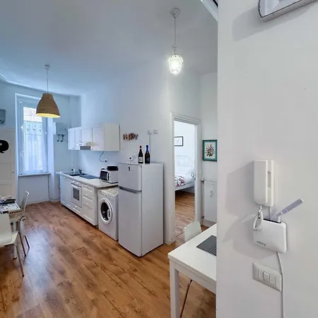 Piramide 2 Bedrooms & 2 Bathrooms
