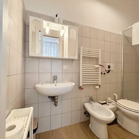 Piramide 2 Bedrooms & 2 Bathrooms Appartamento *