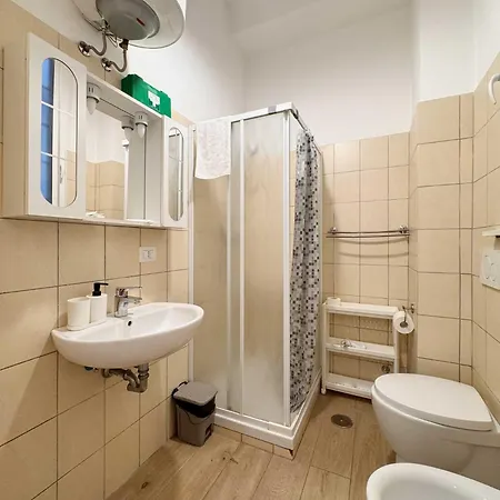 Appartamento Piramide 2 Bedrooms & 2 Bathrooms *