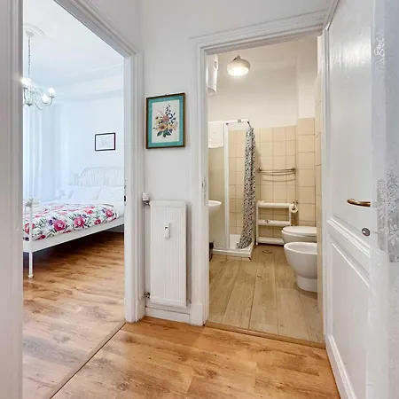 Piramide 2 Bedrooms & 2 Bathrooms