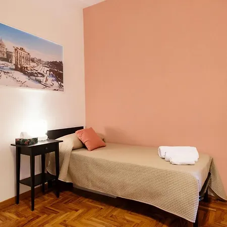 Appartamento Casa Kalimera Vicino Metro A Turistica