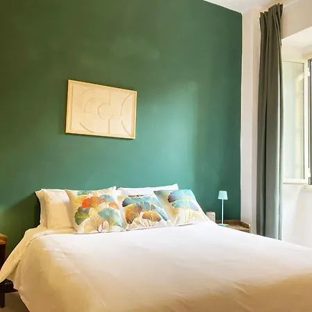 Casa Del Sol Alpigneto Апартаменты *
