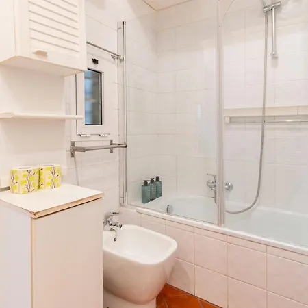 Maison Colosseo Апартаменты Рим