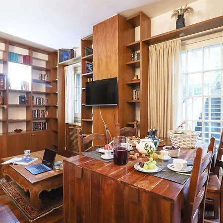 Casa Del Koala Al Gemelli Hospital Apartment