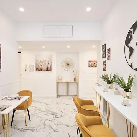 Apartment 5 Minutes From The Vatican - Elegant Flat - Wi-fi Rome