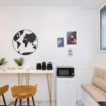 Apartment 5 Minutes From The Vatican - Elegant Flat - Wi-fi Rome