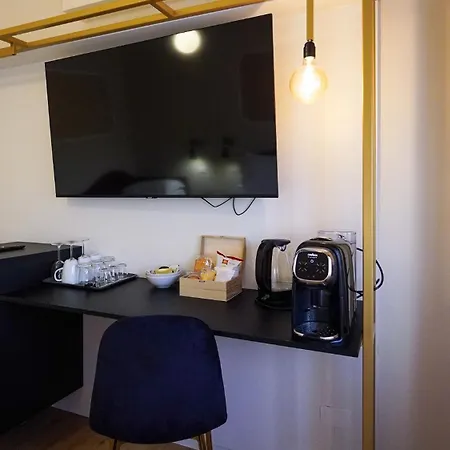 51 Guest house *