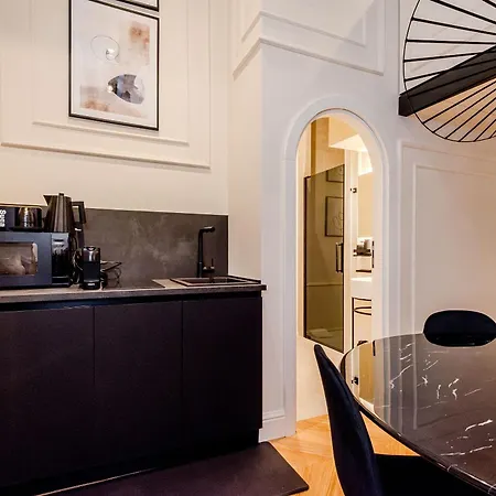 Apartment Acque Romane Fontana Di Trevi M Rome