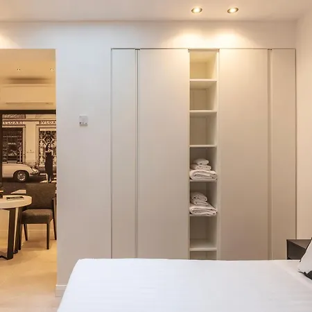 Borghese Luxury Apartment Rome