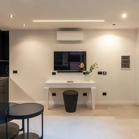 Borghese Luxury Apartment
