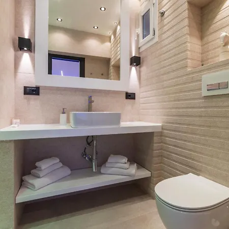 Apartment Borghese Luxury Rome