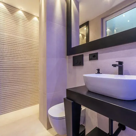Borghese Luxury Apartment *