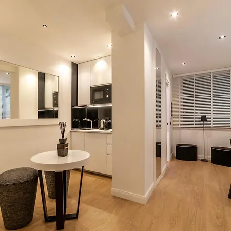 Apartment Borghese Luxury Rome