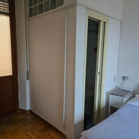 Esquilino Di Yan *