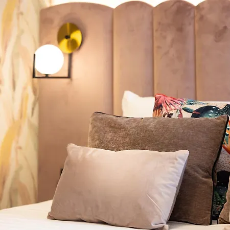 Mavi Luxury Roma