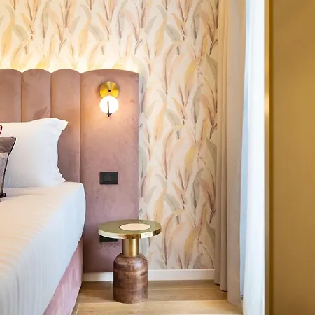 Mavi Luxury Roma