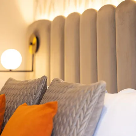 Mavi Luxury * Roma