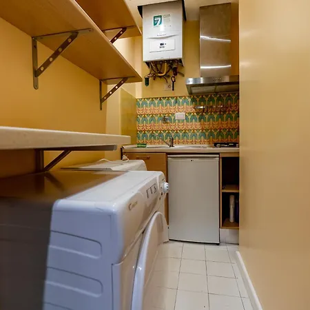 Casa Crispi 33 Holiday home Rome