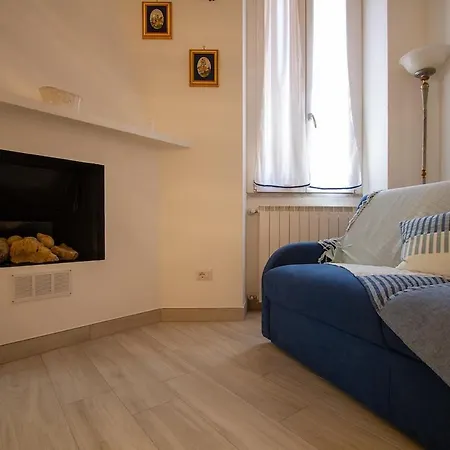 Trevi 88 Apartment *