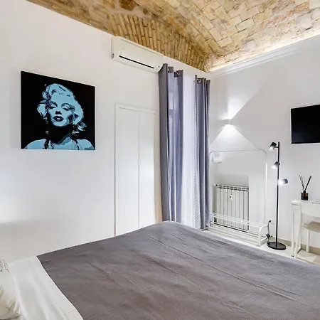 Scipioni Charming Studio * Rome