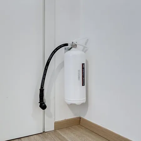 96 Degli Ubaldi Apartamento *