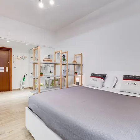 96 Degli Ubaldi Apartament Rzym